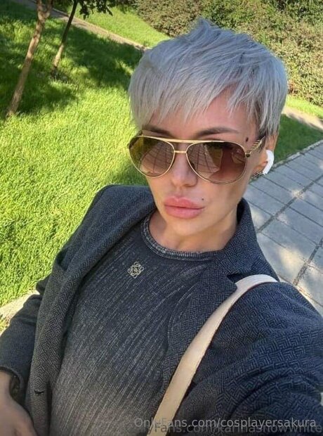 Cosplayersakura hot star photo