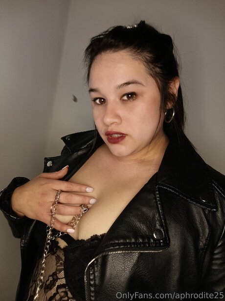 Aphrodite25 star perfect picture