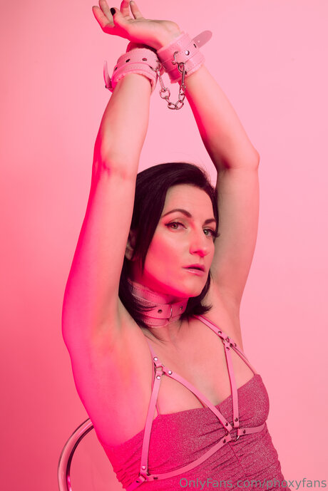 big tits mom onlyfans hd pictures