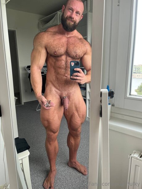 Pup Hulky pornstar xxx pics