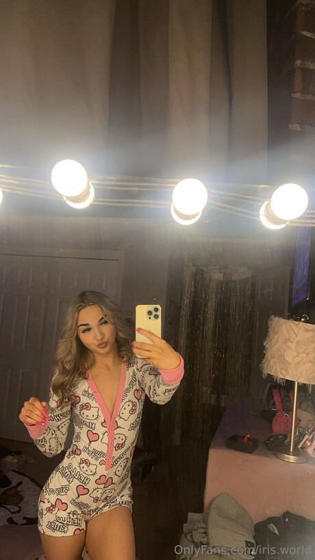 Iris World hd star image