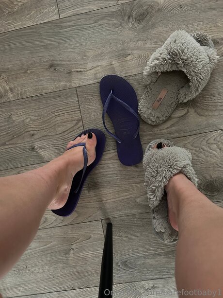 Barefootbaby1 sexy star archive