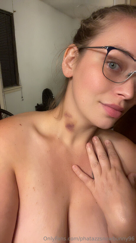 Phatazzsnowbunny96 model free photos