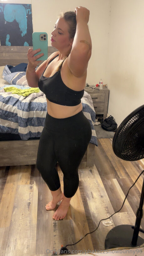 Phatazzsnowbunny96 pornographic model galleries