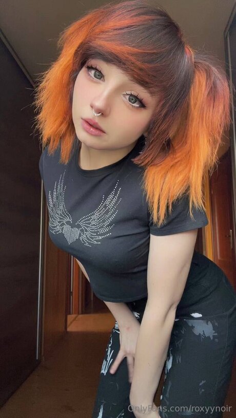 Roxyynoirrr model pornographic pictures