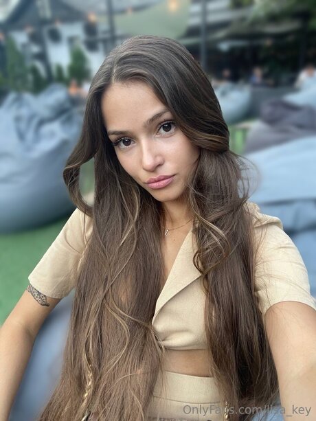 Lissa Key star beautiful img