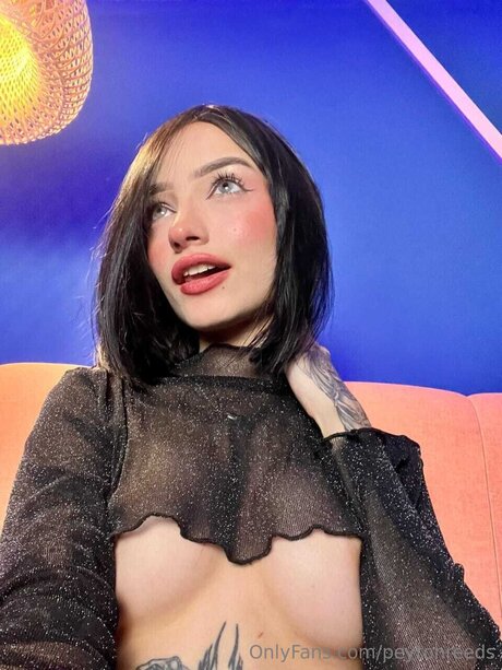 Peytonreeds star high quality picture