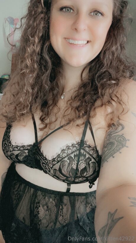 Kitten42922 nice model pictures