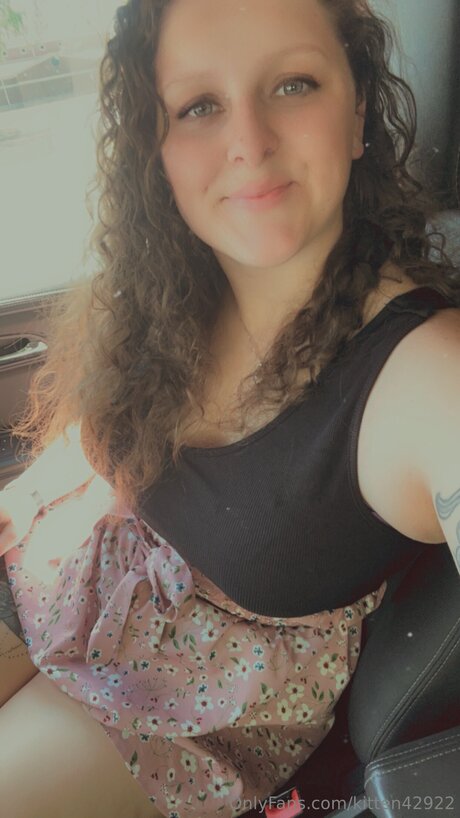 Kitten42922 high quality pornstar pics