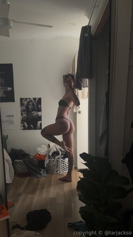 Taragracex sex model photo