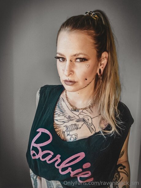 Ravenblack Sm star best pic