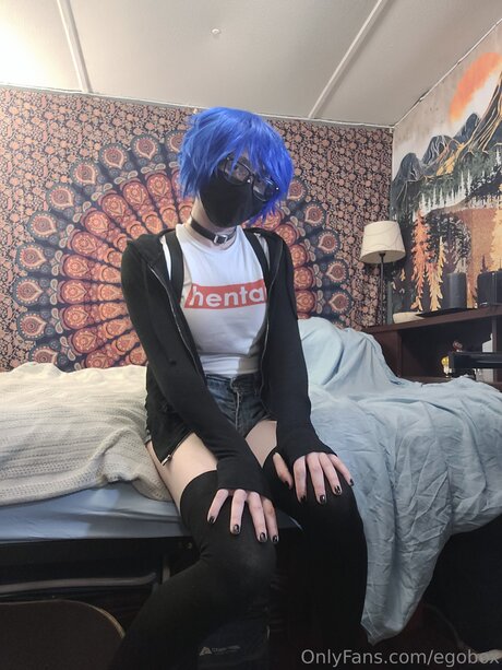 Egobox star nude pic