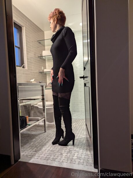 Clawqueen sexy actress pictures