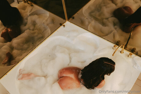 Mollyriver naked star picture