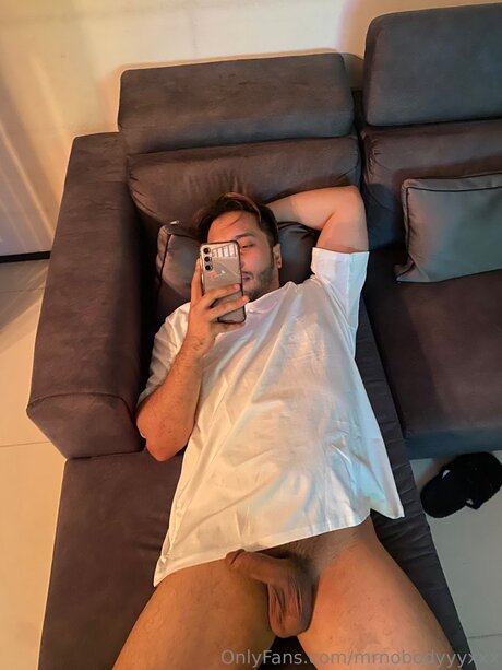 Itshotdaddyy naked model pics