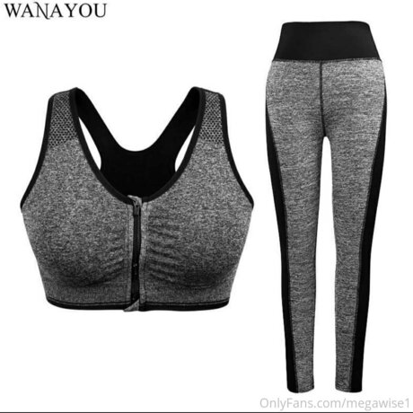 Megawise1 erotic actress pic