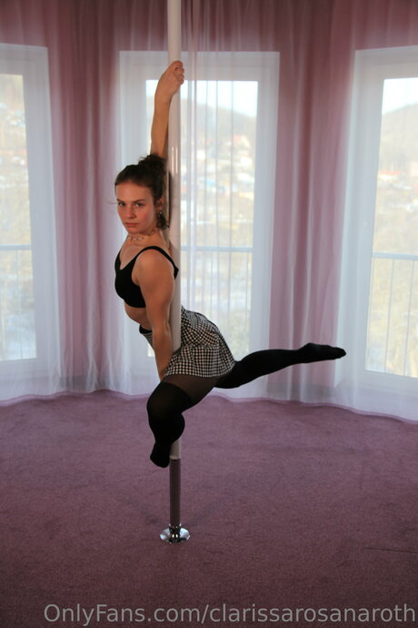 Clarissarosanaroth star hot pics