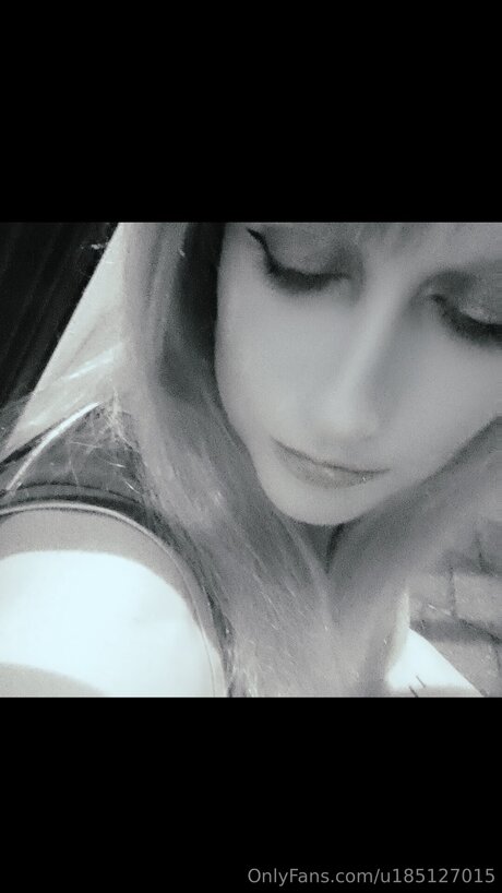 U185127015 star image