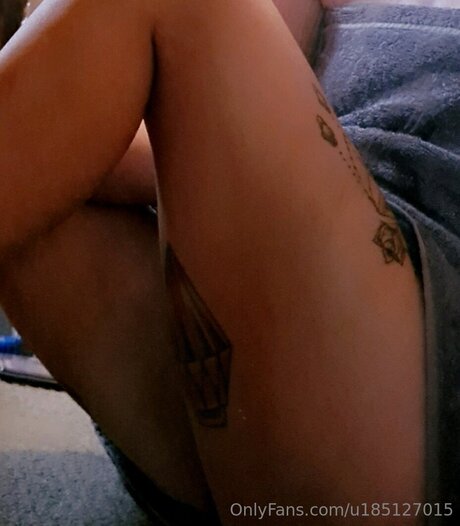 U185127015 model porn pictures