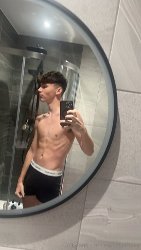 Lewisboothyvip pornstar adult gallery