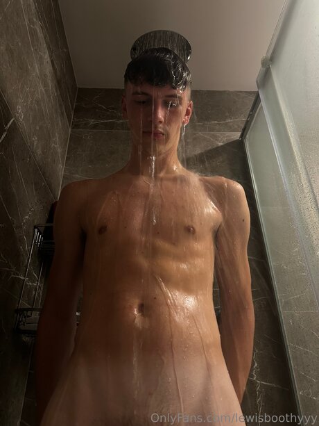 Lewisboothyvip nude actress img