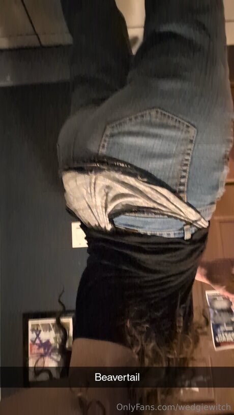 Wedgiewitch nudes model img