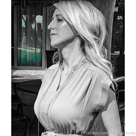 Jenelleaubade pornstar nudes pic