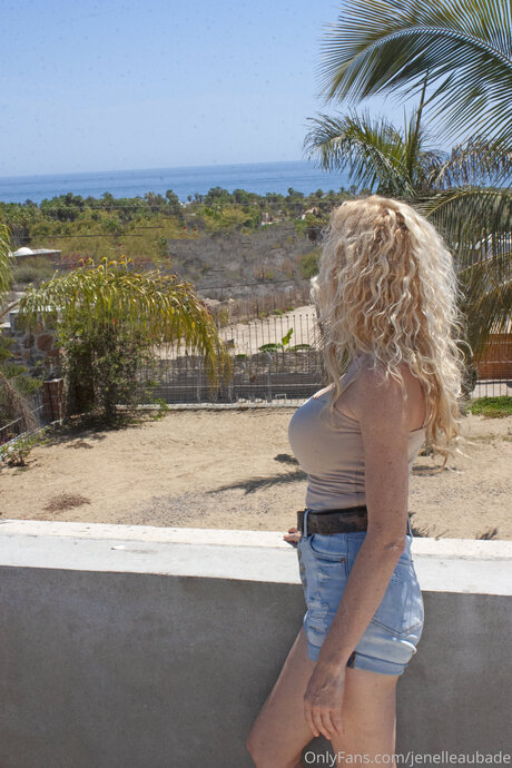 Jenelleaubade star naked archive