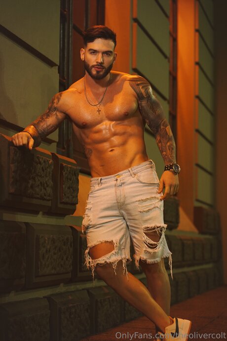 Theolivercolt top star pics