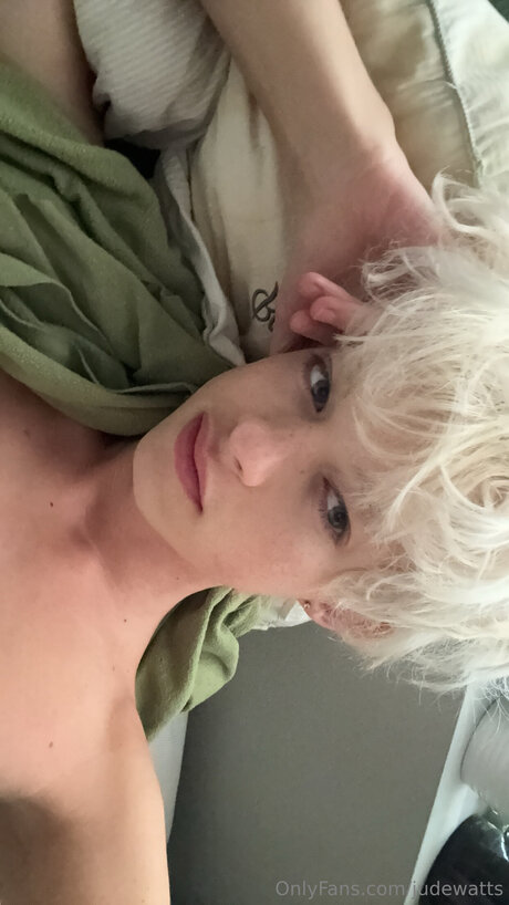 Fluffmoon actress picture