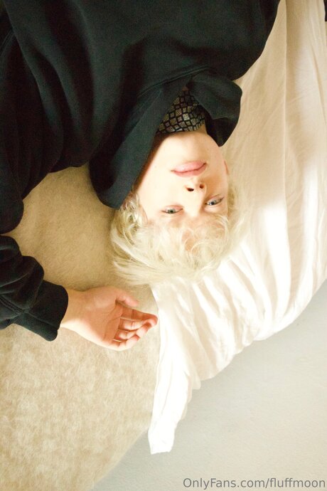 Fluffmoon sexy pornstar photos
