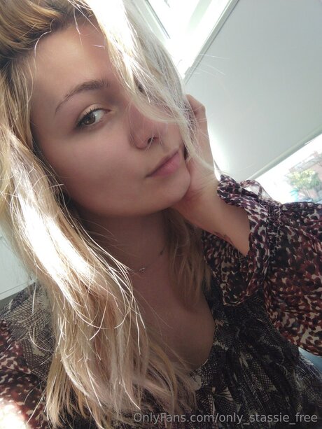 two onlyfans top pics