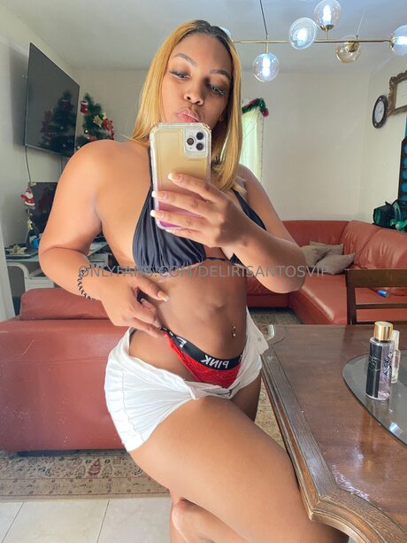 Delirisantosvip pretty pornstar image
