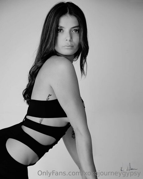 Laylaniluxxo pornstar hd img