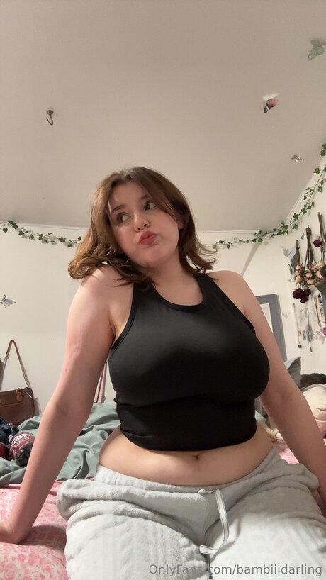 Bambiiidarling model porn gallery