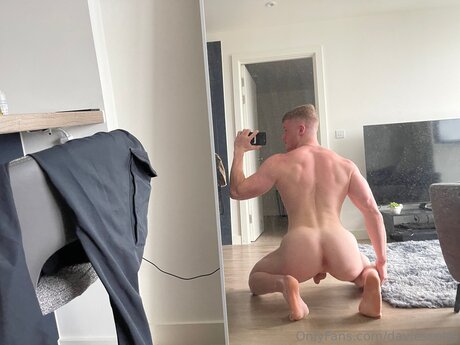 Fit Davie star image