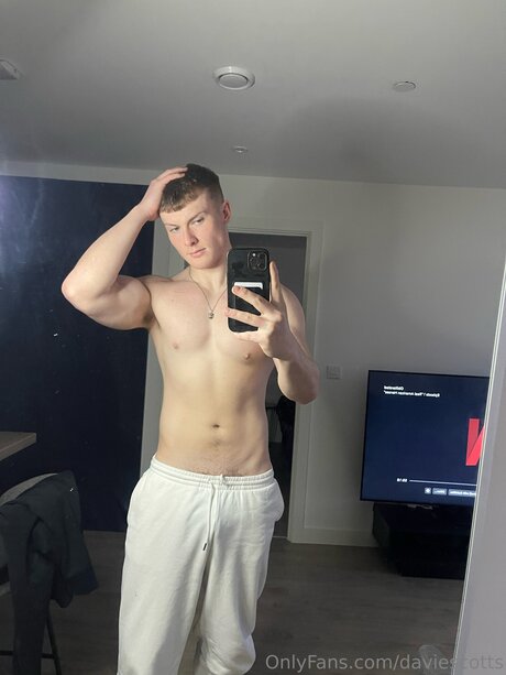 Fit Davie hd actress pics