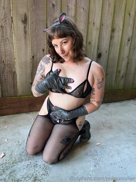 Potpunisher xxx actress pic