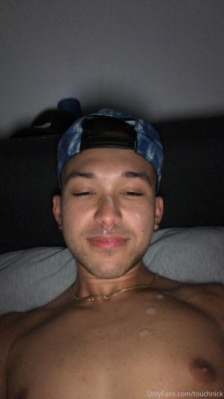 Touchnick model nude photo