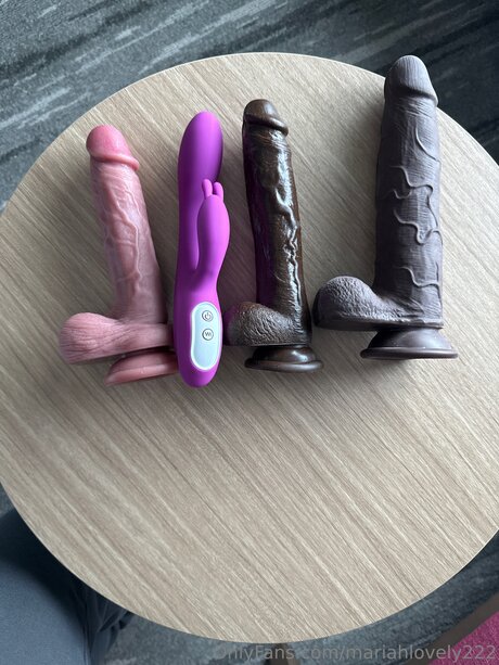 Mariahlovely222 pornstar high quality pic