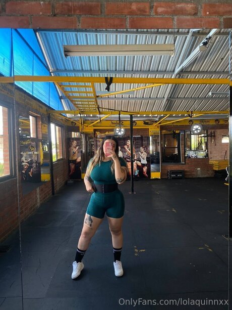 Lolaquinnxx pornographic star img