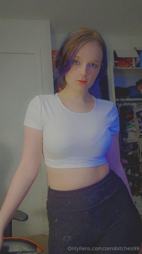 Zerobitches99 star erotic pics