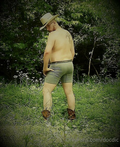 Doc Lanister2 model adult img