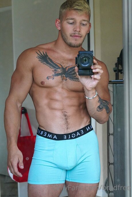 Bradfree hot pornstar photos