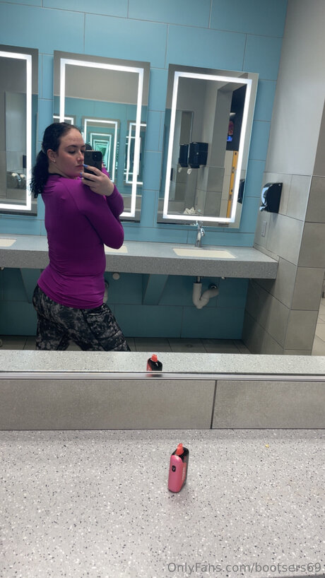 Bootsers69 model sexy photos