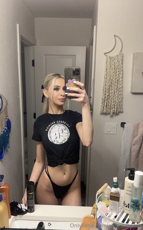 Alexiismoore hot pornstar archive