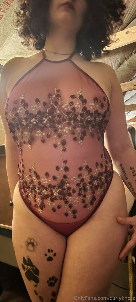 Curlyknotz model pretty galleries