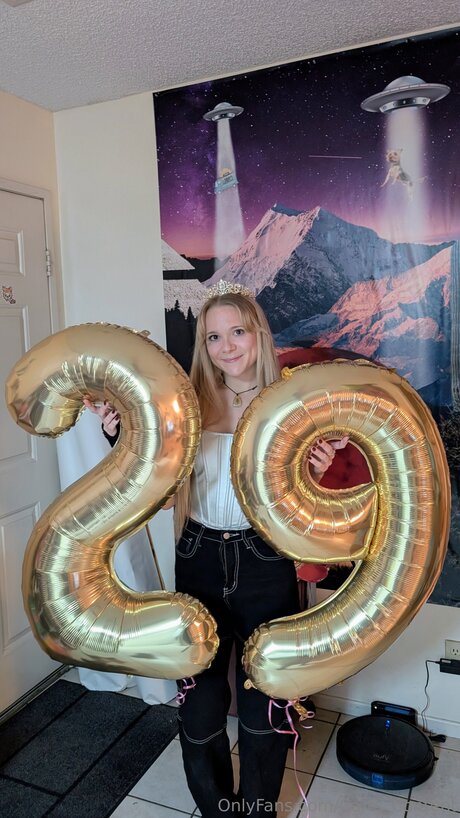 Carrs Content pretty star pictures