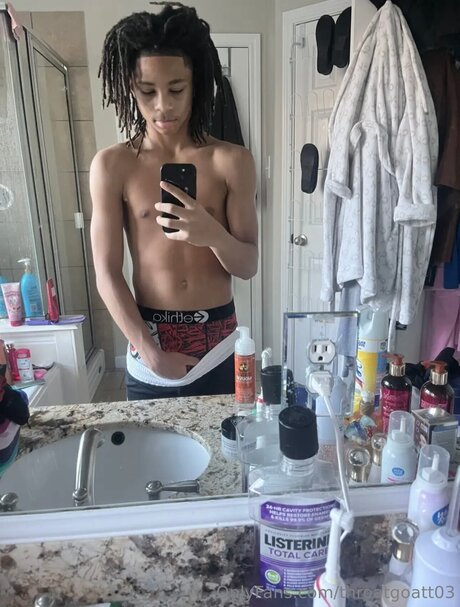 Throatgoatt03 nude model picture