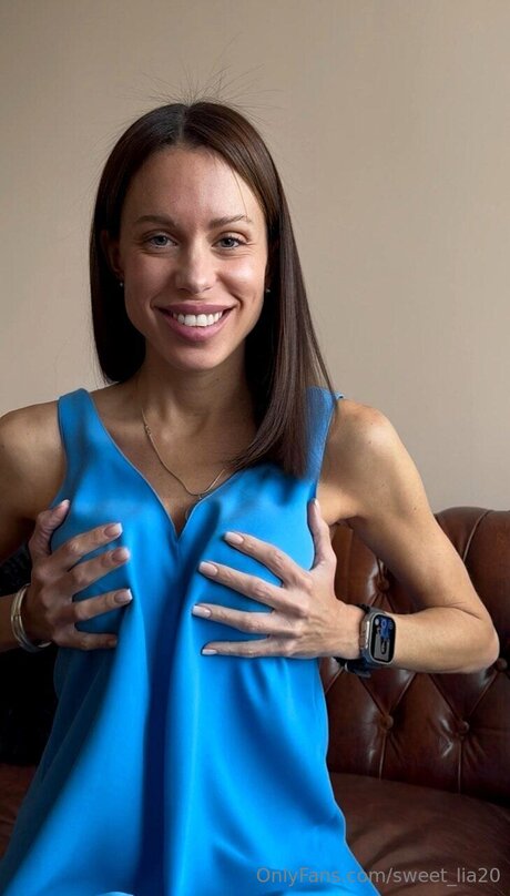 Sweet Lia20 naked model gallery